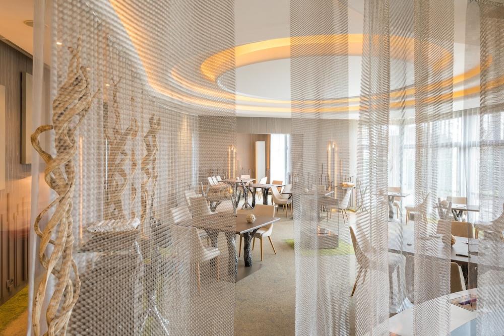 Hotel Le Parc - La Table De Franck Putelat 卡尔卡松 外观 照片